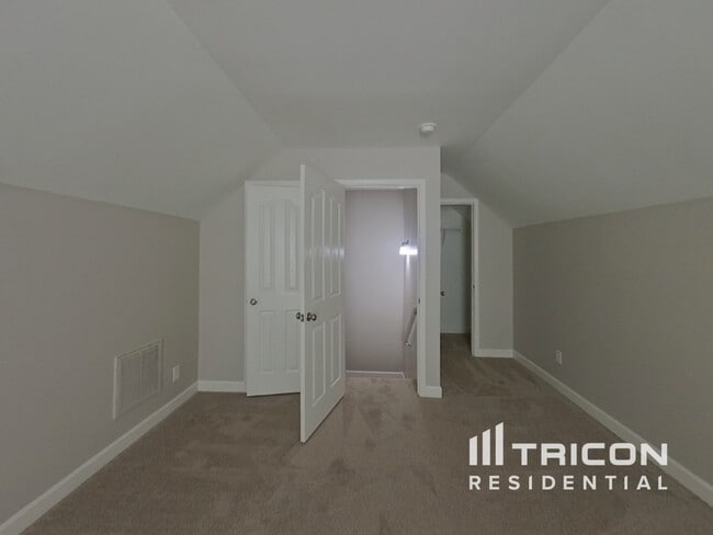 Building Photo - 11829 Cheviott Hill Ln