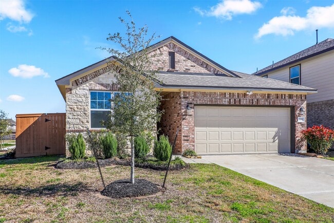 Building Photo - 2116 Sweet Bay Dr