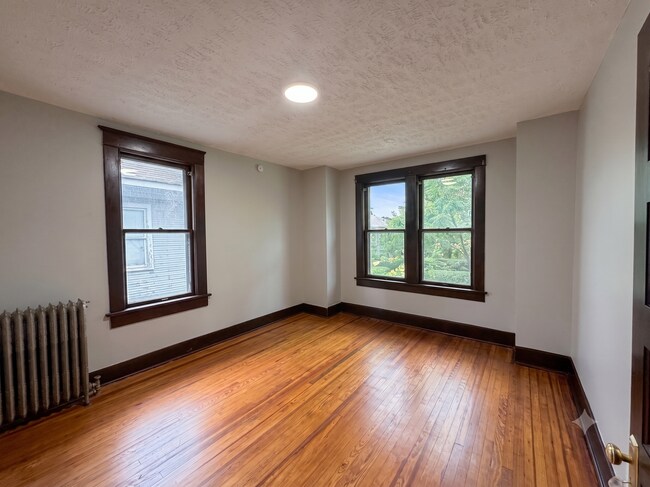 Building Photo - 1258 Agnes Pl