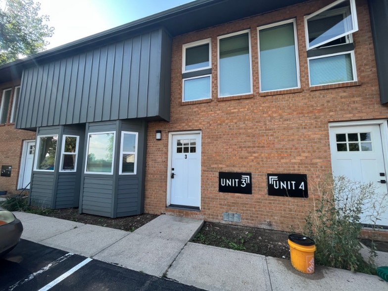 Building Photo - 1624 Banyan Dr