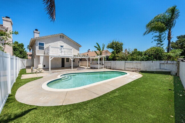 Building Photo - 39535 Oak Cir