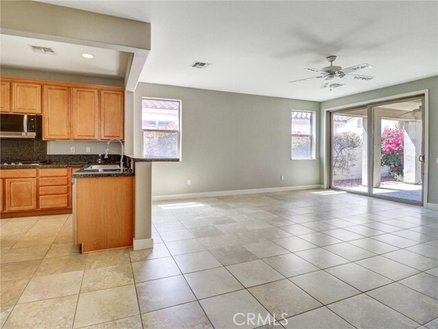 Building Photo - 80546 Avenida Camarillo