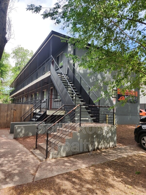 Building Photo - 1411 S Corona Ave