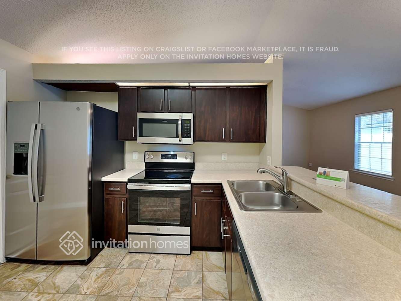 Building Photo - 9562 Sugar Hollow Ln