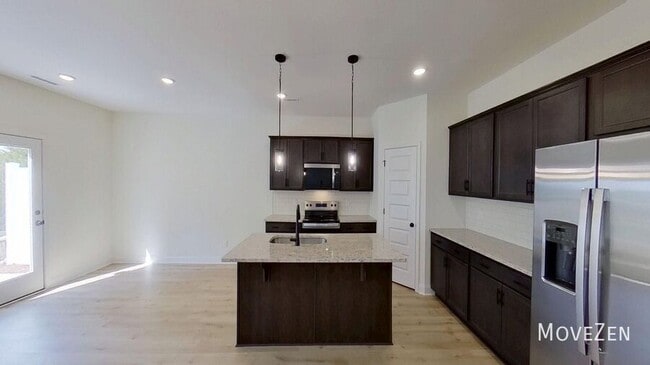 Building Photo - 155 Calluna Dr