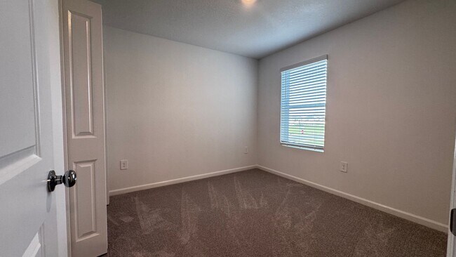 Building Photo - Stunning Brand-New Townhome for Rent in Marion Ranch, Internet, Trash & Lawn Care Included!