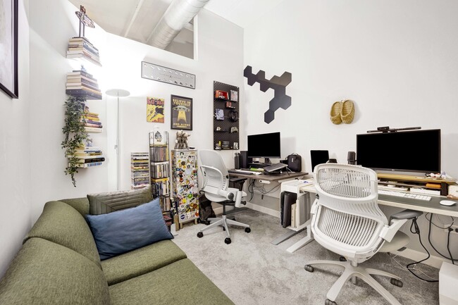 Building Photo - 1301 W Madison St