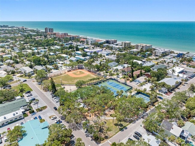 Building Photo - 115 15th Ave