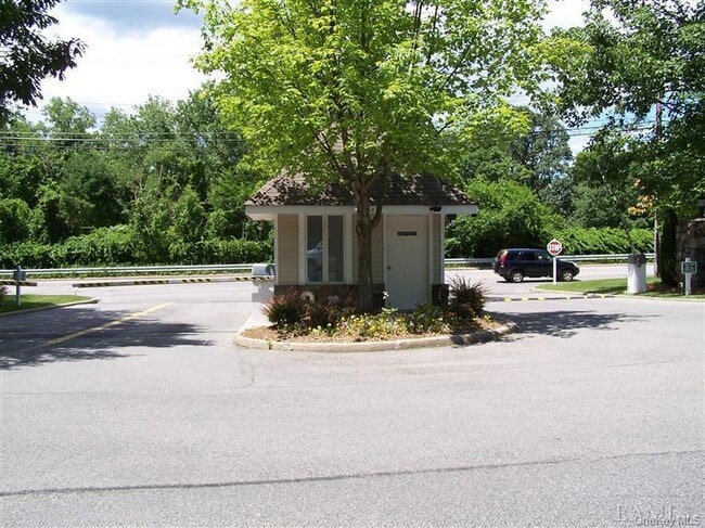 Building Photo - 141 Winchester Dr