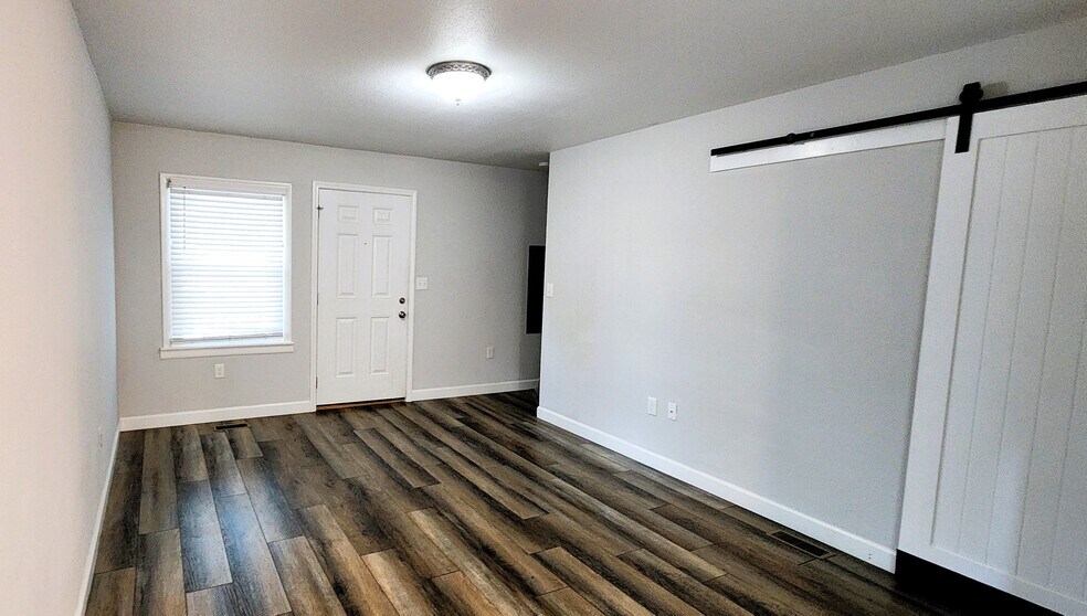 Living room - 211 One Way St