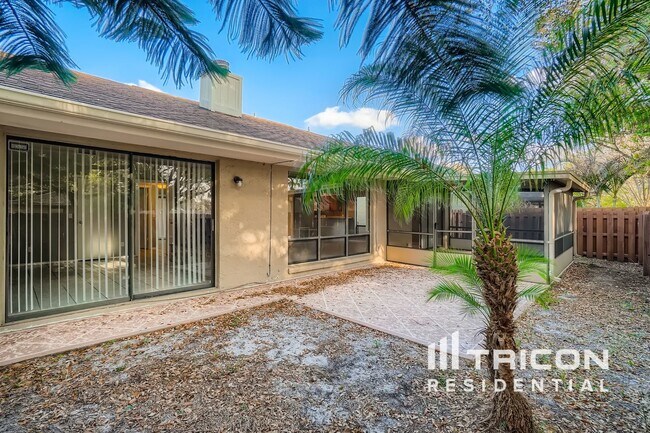 Building Photo - 1032 Weathered Wood Cir
