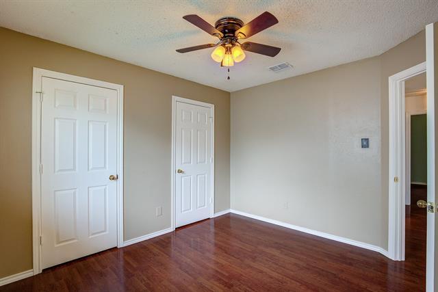 Building Photo - 230 Brittany Dr