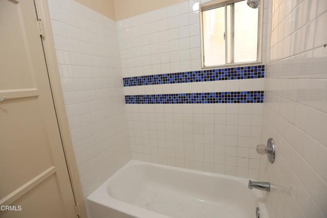 Building Photo - 126 S Olive Ave