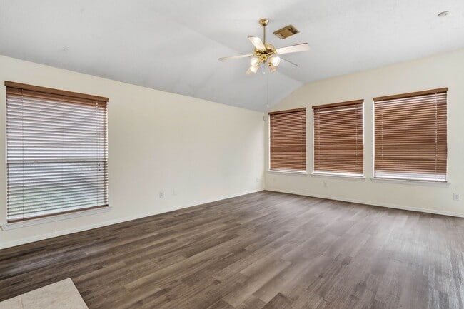 Building Photo - 21107 Stoney Haven Dr