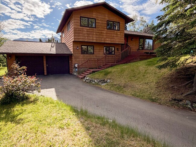 Building Photo - 6841 Crooked Tree Dr
