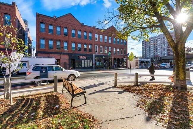 Building Photo - 122 Washington St