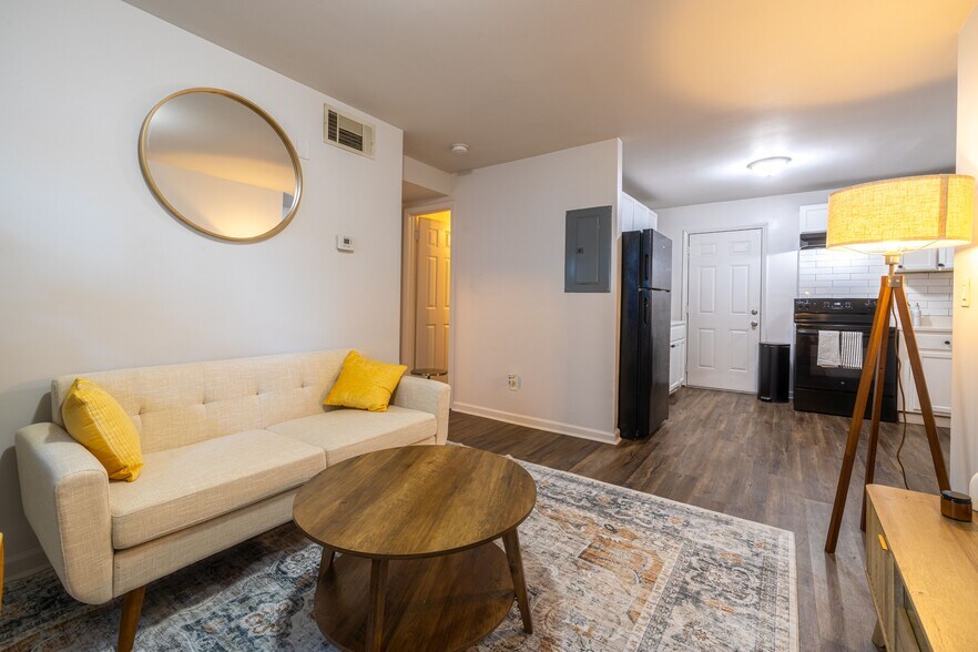 Building Photo - Dwell at the Alcove
