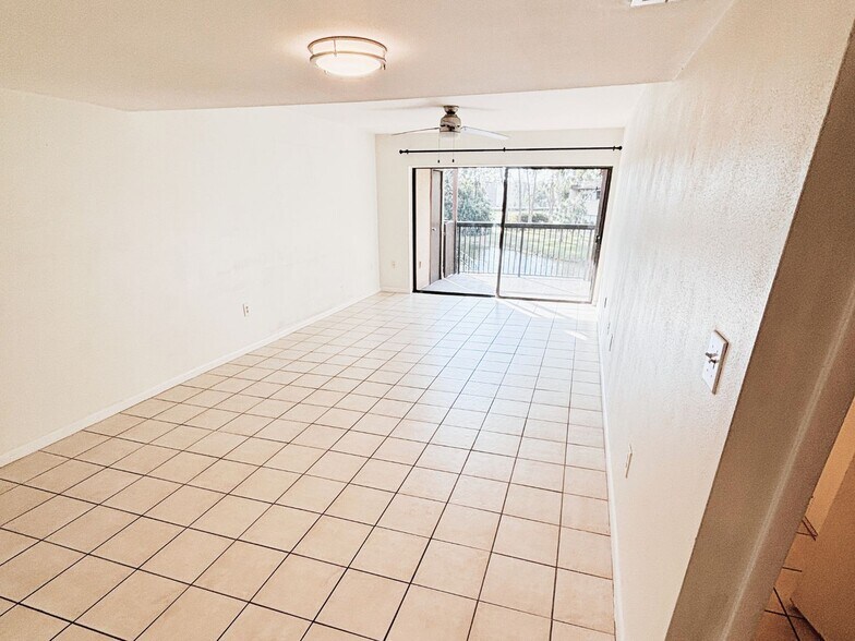 open concept living area - 880 S Village Dr N