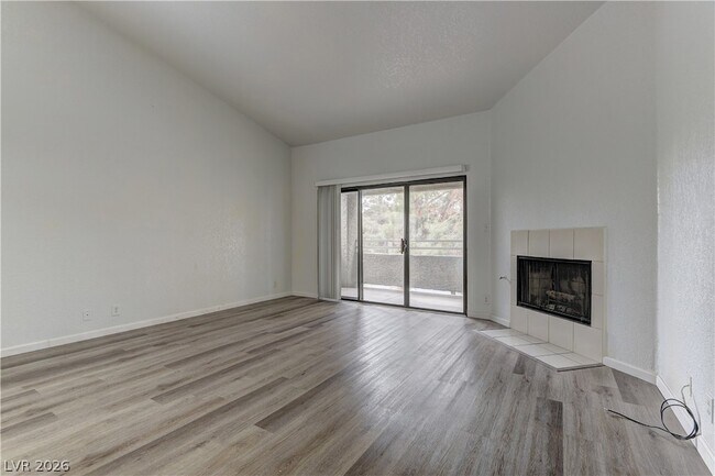 Building Photo - 5056 S Rainbow Blvd