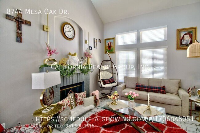 Building Photo - 8744 Mesa Oak Dr
