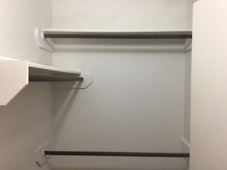 Building Photo - 3430 Maymist Dr