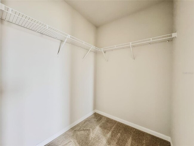 Building Photo - 2048 Airedale Wy