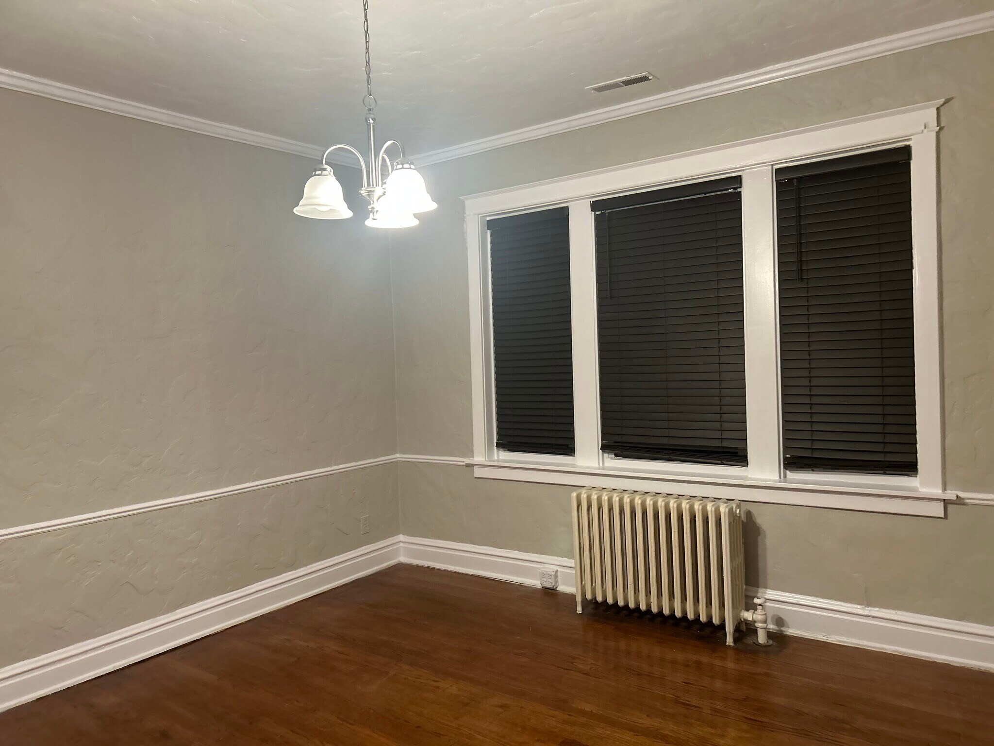 Building Photo - 1118 Ralph Ter