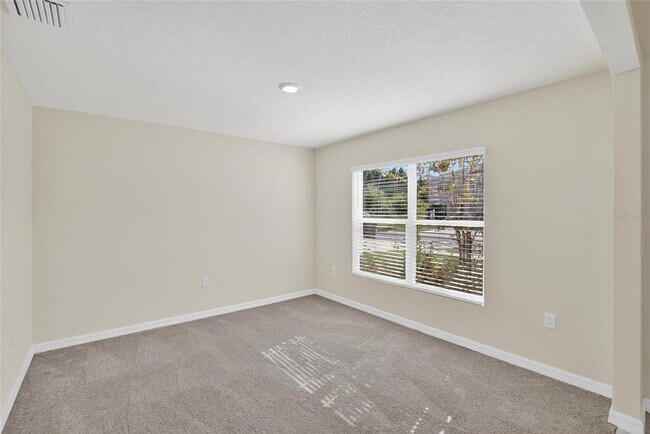 Building Photo - 3288 Silver Date Dr