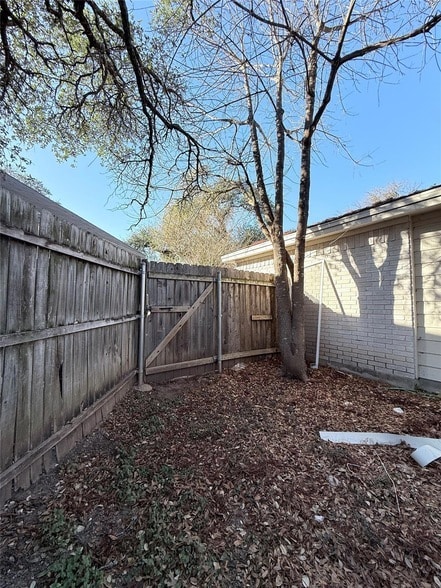 Building Photo - 8621 Talyne Chaise Cir