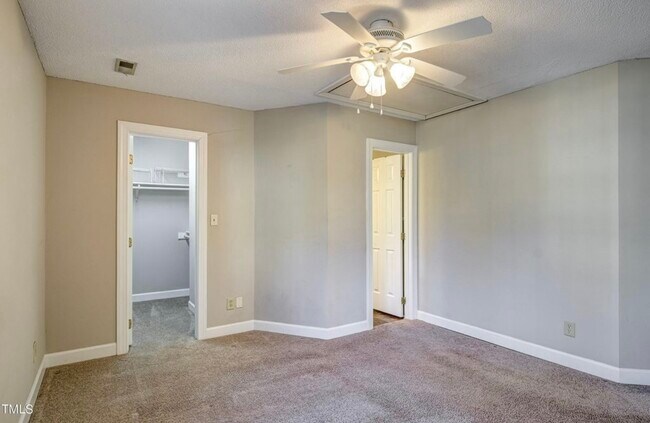 Building Photo - 3629 E Jameson Rd