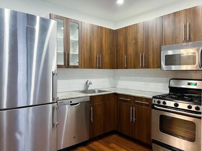 Building Photo - 2 bedroom in New York NY 10005