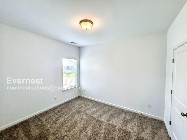 Building Photo - 3604 Pelham Wood Dr