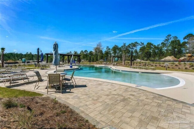 Building Photo - Spacious 4-Bedroom Home in Desirable Beula...