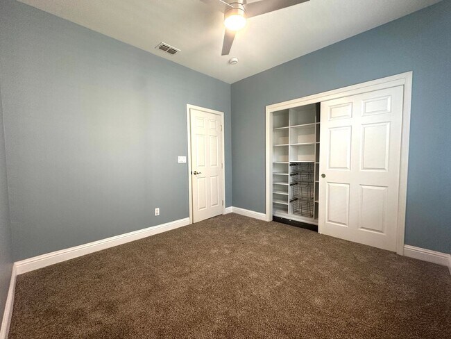 Building Photo - 2369 Fernwood Ln