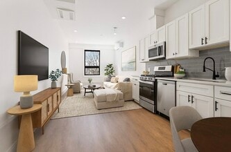 Building Photo - 1137 Washington St