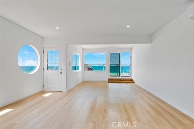 Building Photo - 3600 The Strand