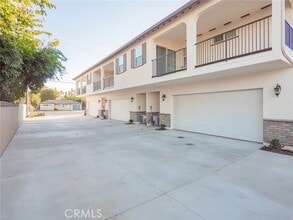 Building Photo - 1325 W Grand Ave