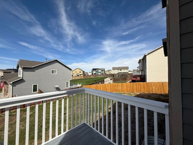 Building Photo - 5-bedroom home with expansive mountain views!