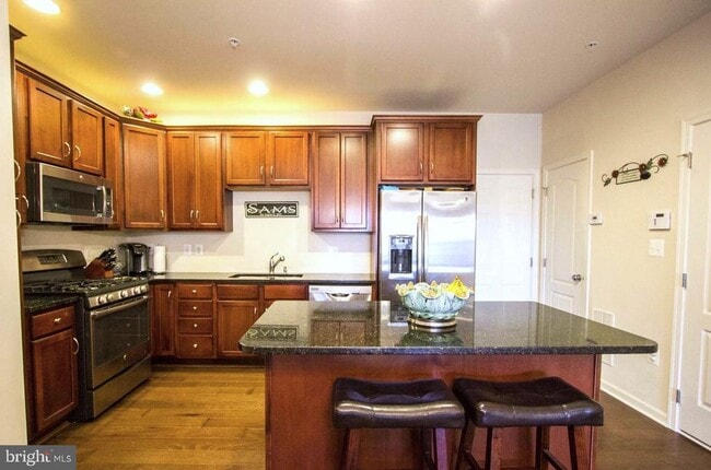 Building Photo - 43132 Thoroughfare Gap Terrace