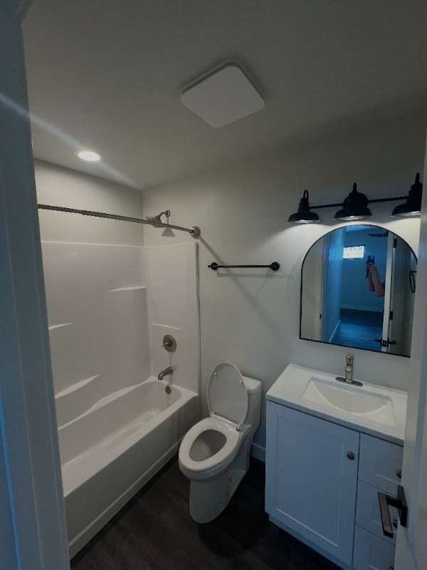 Building Photo - 1572 Rhinestone Ct