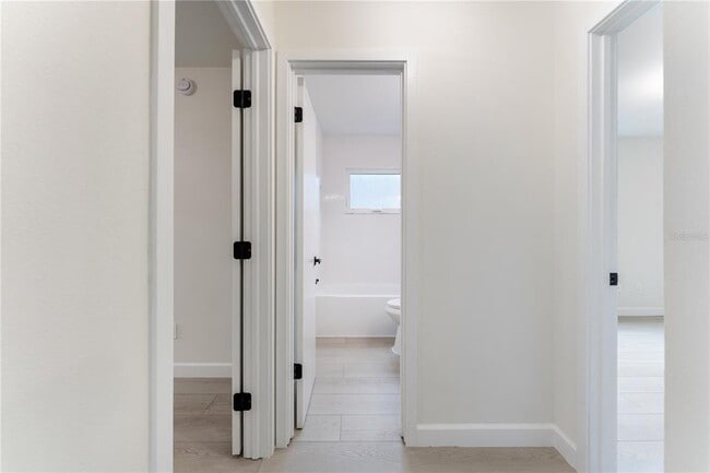 Building Photo - 104 N Glenwood Ave