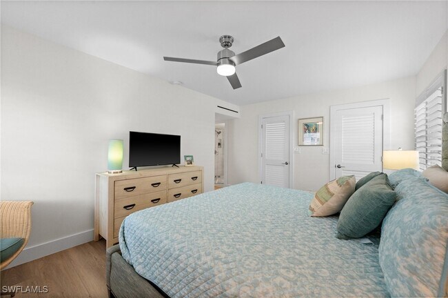 Building Photo - 3400 Gulf Shore Blvd N