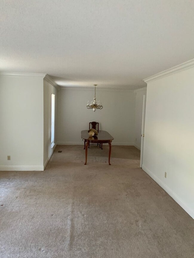 Building Photo - 971 Manningham Rd