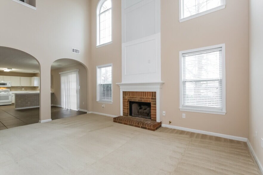 Building Photo - 1675 Berrywood Way