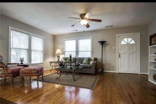 Building Photo - 5307 Maple Springs Blvd