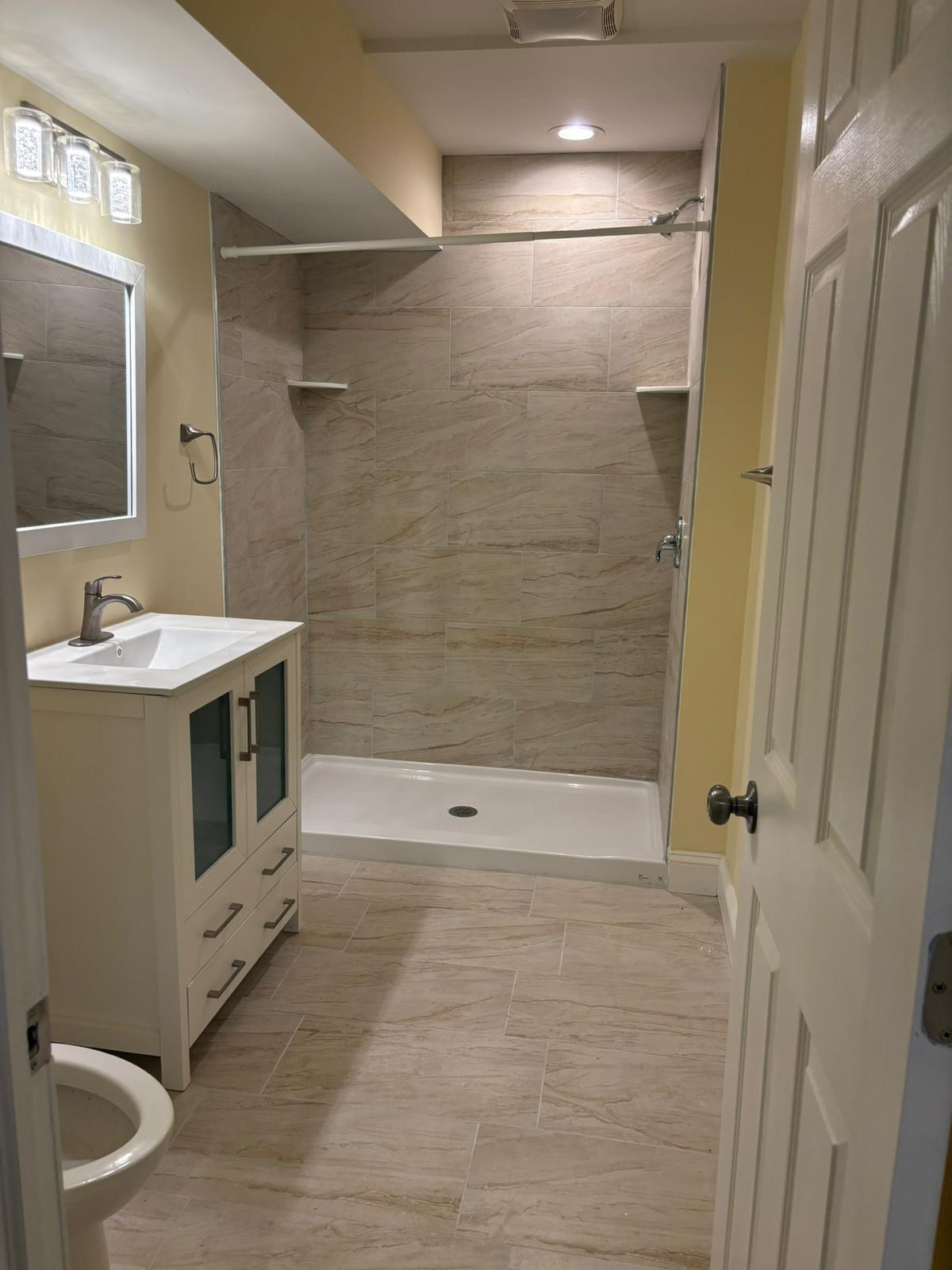 Building Photo - 1729 N Caroline St