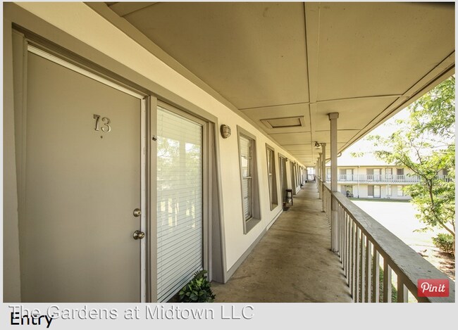 Building Photo - 4631 S Braden Ave