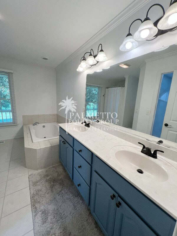 Building Photo - 2766 Briaroak Dr