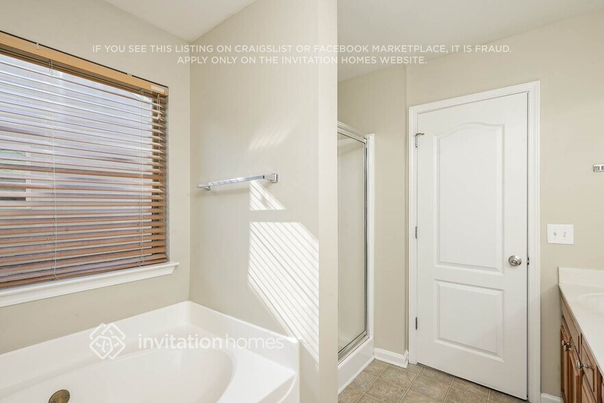 Building Photo - 2210 Arnold Mill Rd NW