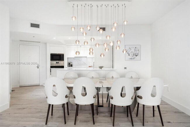 Building Photo - 450 Alton Rd